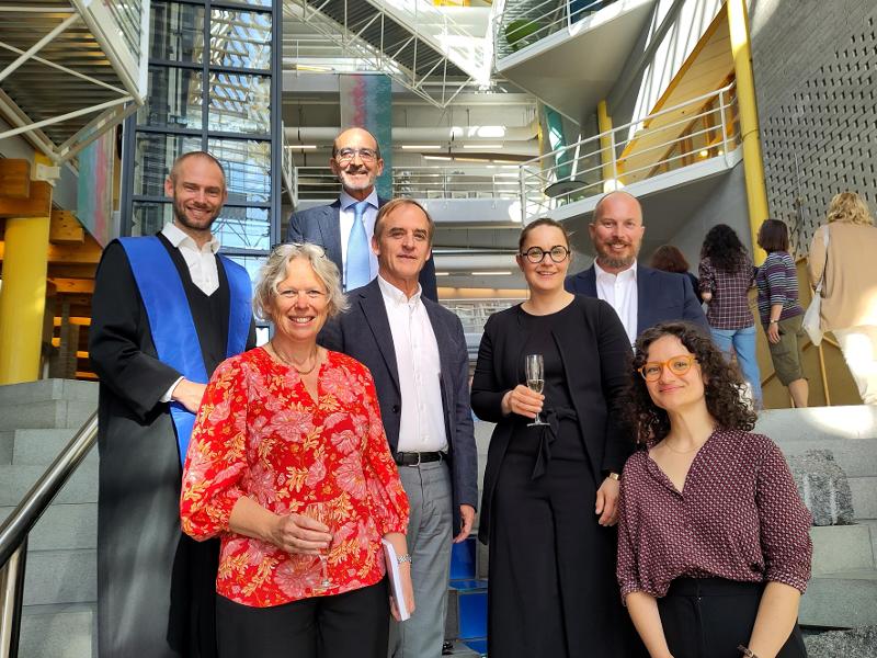 Dr. Yasemin Vicdan Bodur (bottom right) on the day of her defense, along with her supervisors Prof. Marit Reigstad (UiT The Arctic University of Norway, bottom left) and Dr. Paul Renaud (middle), and her committee: Prof. Morten Hvitfeldt Iversen (University of Bremen, Germany, top right), As. Prof. Anna Törnroos-Remes (Åbo Acedemy University, Finland (central right), Prof. Stefano Peruzzi (UiT The Arctic University of Norway, top), and the defense was led by Dr. Vidar Sørum (Head of Department of Arctic and Marine Biology, UiT The Arctic University of Norway, far left). 